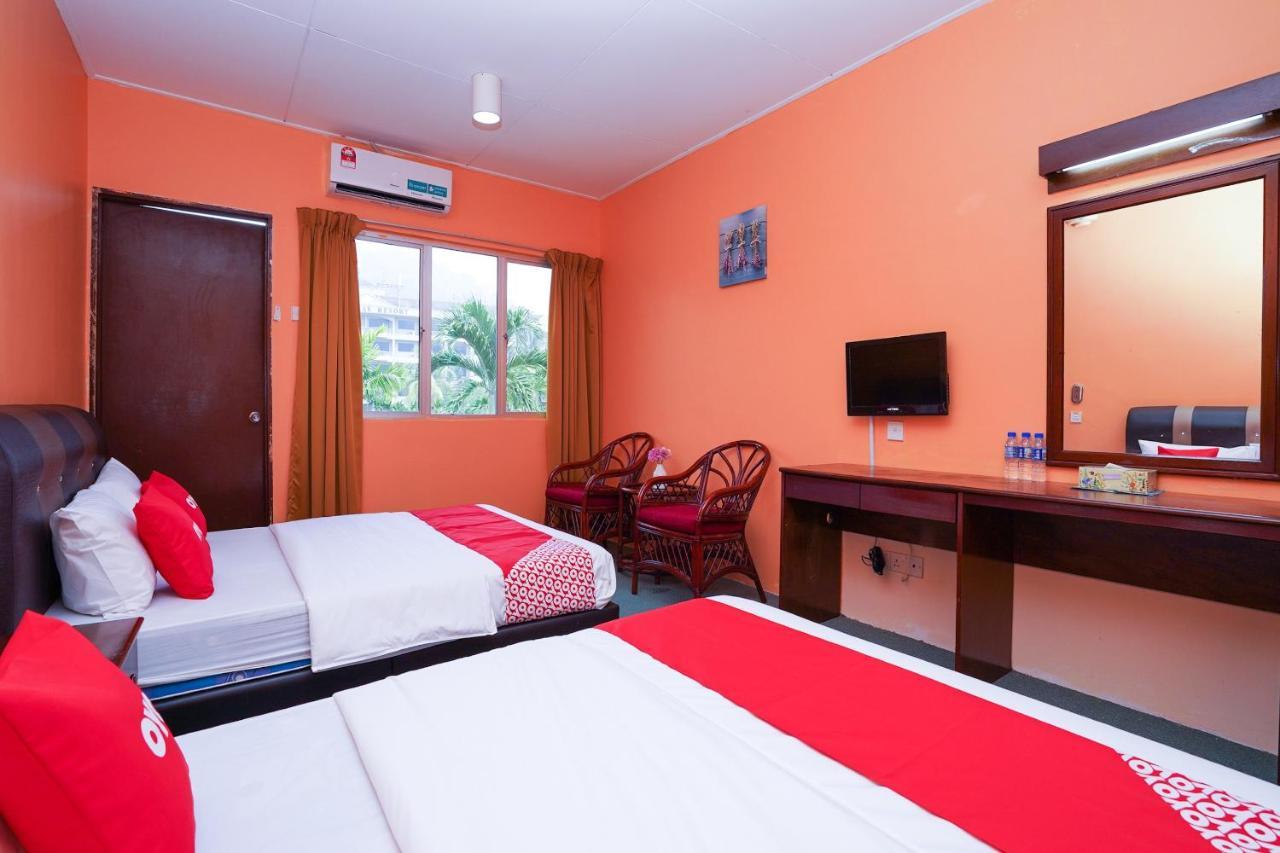 Oyo 44020 Kejora Garden Resort Kampong Pasir Bogak Exterior photo